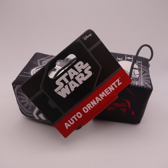 Disney Star Wars Auto Ornamentz * New with Original Cardboard Packaging * - Picture 2 of 10